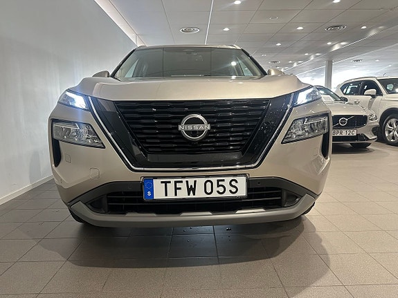 Nissan X-Trail 2 of 16