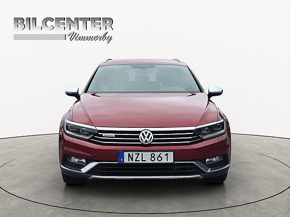Volkswagen Passat Alltrack 9 of 20