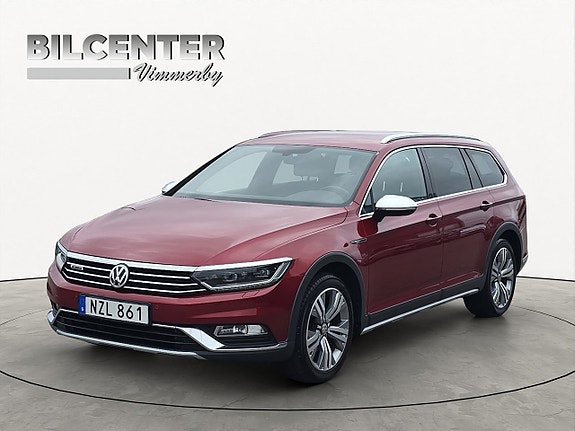 Volkswagen Passat Alltrack 2 of 20