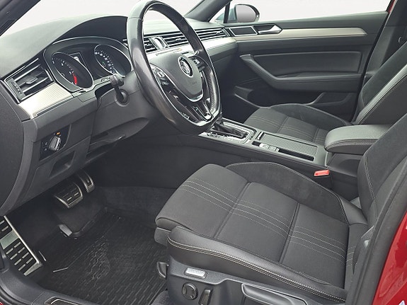 Volkswagen Passat Alltrack 16 of 20