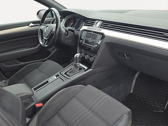 Volkswagen Passat Alltrack 19 of 20