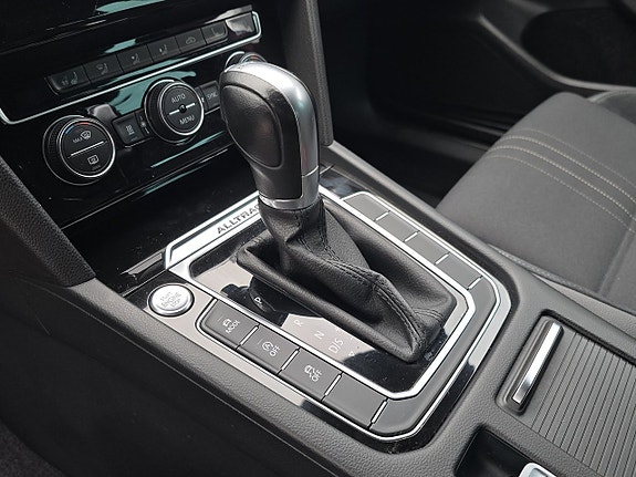 Volkswagen Passat Alltrack 20 of 20