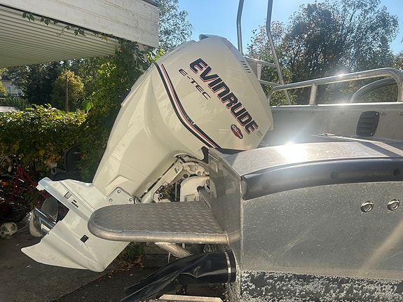 Anytec 750 SPD 2010 med Evinrude E-TEC 300 hk – Komplett paket med trailer 4 of 4