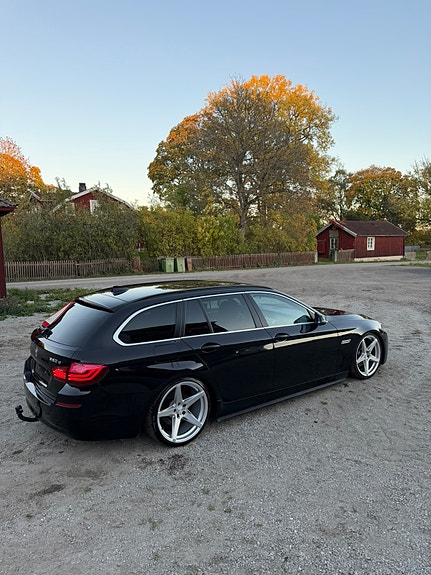 BMW 520d 3 of 8