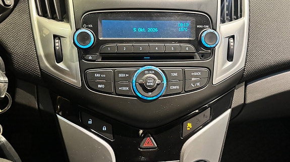 Chevrolet Cruze 9 of 19