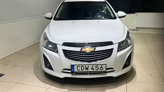 Chevrolet Cruze 6 of 19