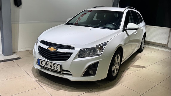 Chevrolet Cruze 4 of 19