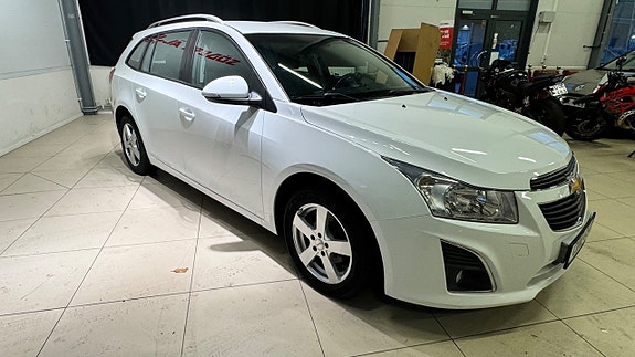 Chevrolet Cruze 14 of 19