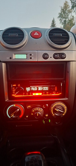 Isuzu D-max 8 of 9