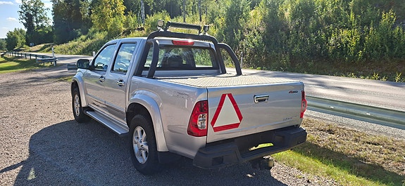 Isuzu D-max 5 of 9