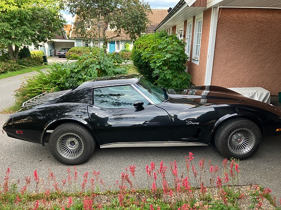 Chevrolet Corvette 5 of 5