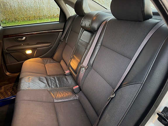 Volvo S80 6 of 6