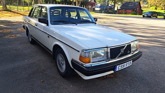 Volvo 244 5 of 11