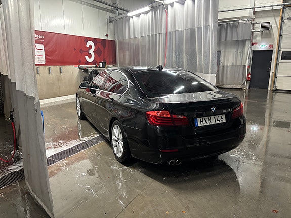 BMW 520d 2 of 9