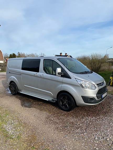 Ford Transit Custom 2 of 3