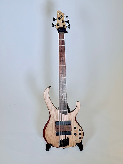 Product image 1 of 4