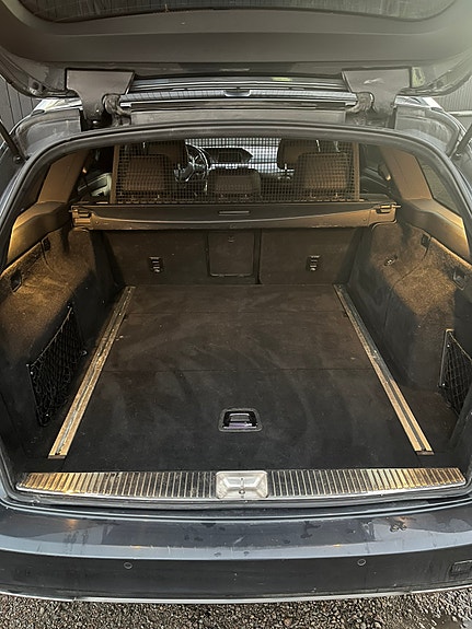 Mercedes-Benz E 250 8 of 10