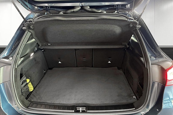 Mercedes-Benz GLA 200 d 19 of 20