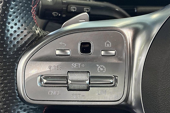 Mercedes-Benz GLA 200 d 5 of 20