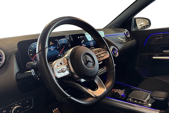 Mercedes-Benz GLA 200 d 11 of 20