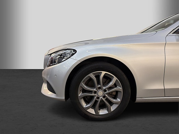 Mercedes-Benz C220 d 29 of 30