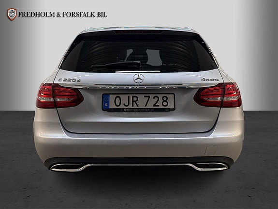 Mercedes-Benz C220 d 4 of 30
