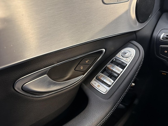 Mercedes-Benz C220 d 28 of 30