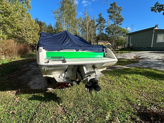 Stingray inkl. trailer 2 of 6