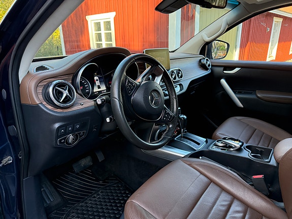 Mercedes-Benz X350 d 8 of 9