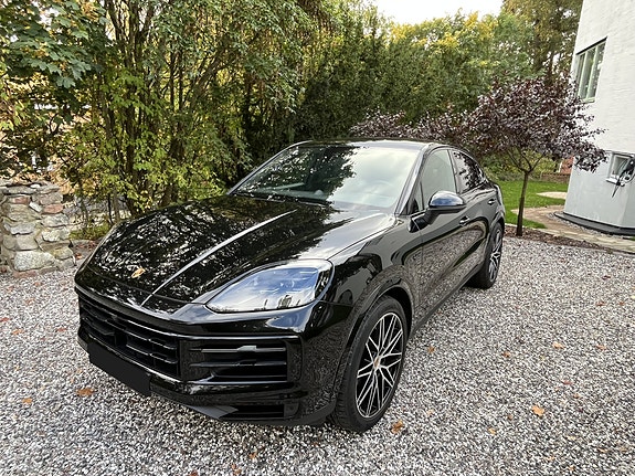 Porsche Cayenne Coupe 3 of 20