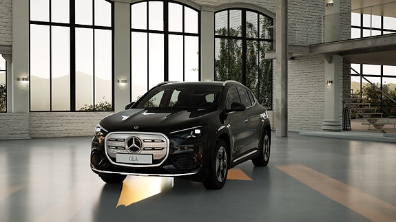 Mercedes-Benz GLA 250+ 2 of 12