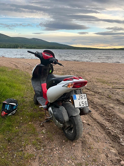 Kymco Super 9 A/C 2 of 5
