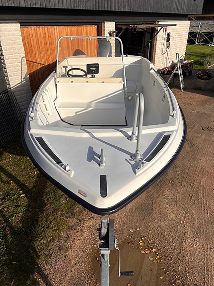 Styrpulpet 4,8m - Yamaha 50hk fyrtakt  - 80 Trailer 4 of 8