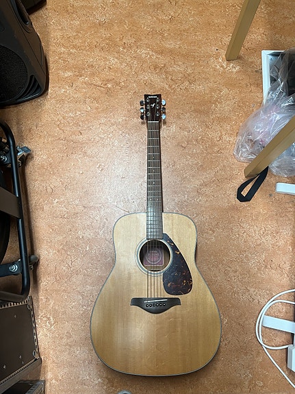 Yamaha FG-700MS i fint skick