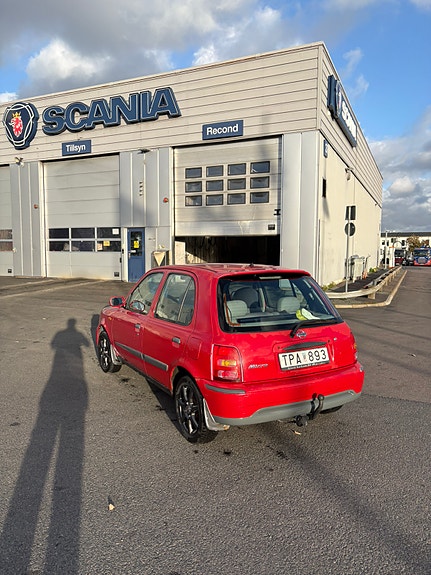 Nissan Micra 4 of 10
