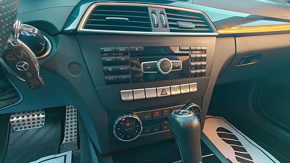 Mercedes-Benz C180 17 of 22