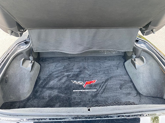 Chevrolet Corvette 7 of 10
