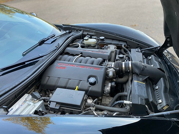 Chevrolet Corvette 9 of 10