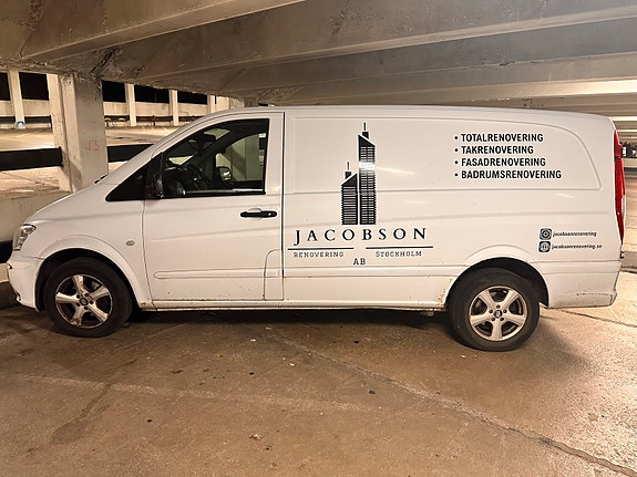 Mercedes-Benz Vito 113 2 of 5