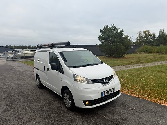 Nissan NV200 3 of 14