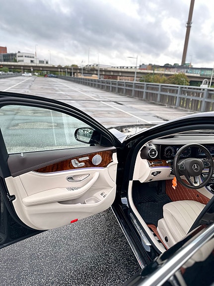 Mercedes-Benz E220 d 6 of 7