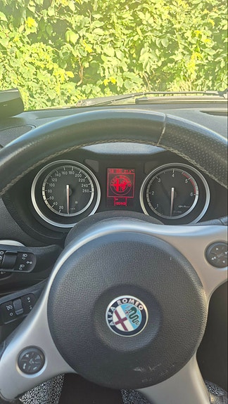Alfa Romeo 159 4 of 7
