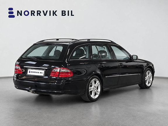 Mercedes-Benz E200 7 of 18