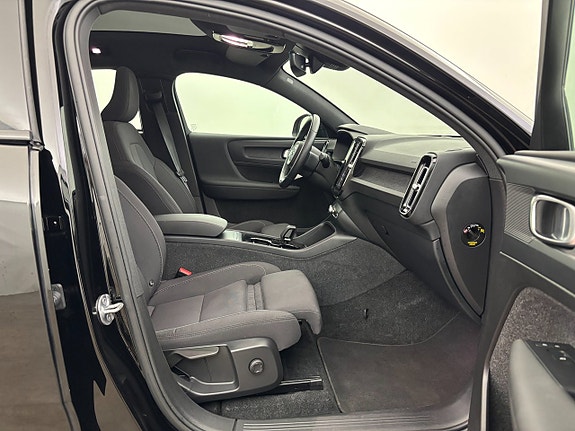 Volvo C40 25 of 27