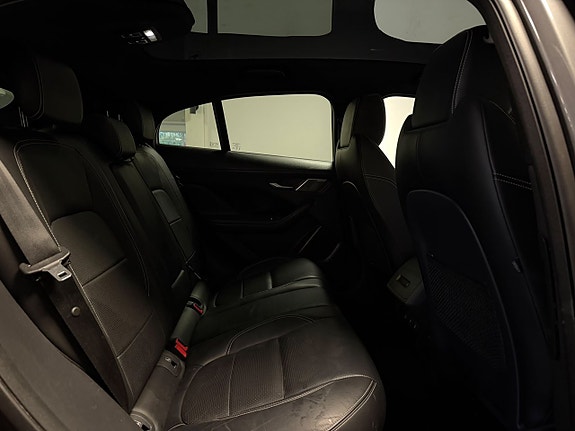Jaguar I-PACE 20 of 30