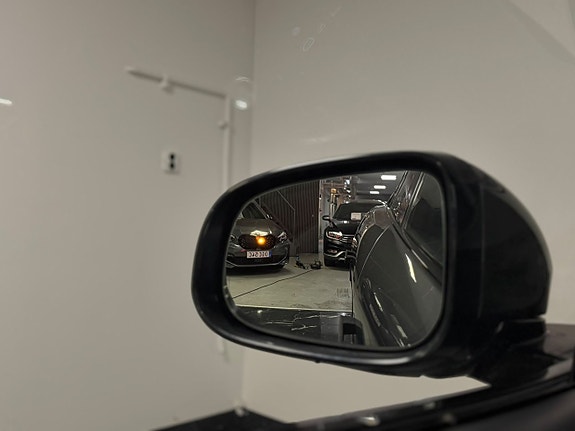 Jaguar I-PACE 26 of 30