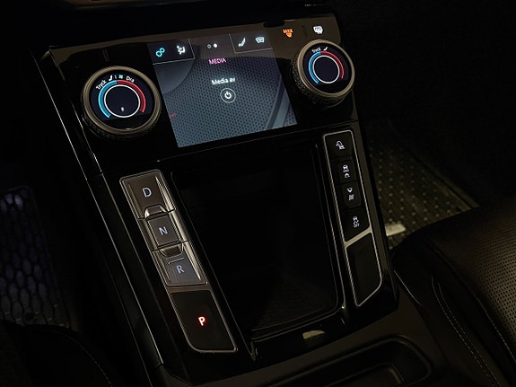 Jaguar I-PACE 29 of 30