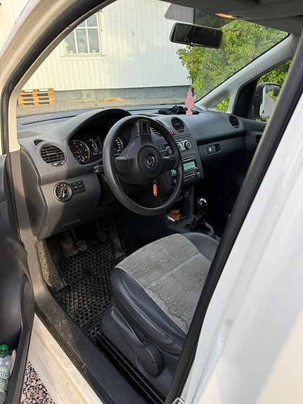 Volkswagen Caddy 5 of 5