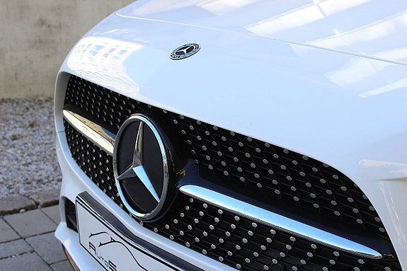 Mercedes-Benz A180 11 of 24