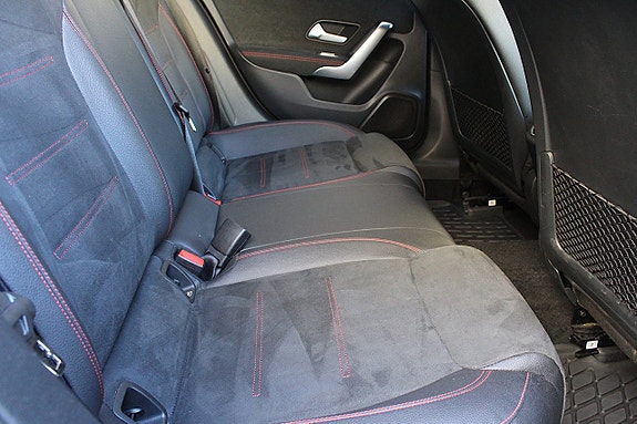 Mercedes-Benz A180 17 of 24